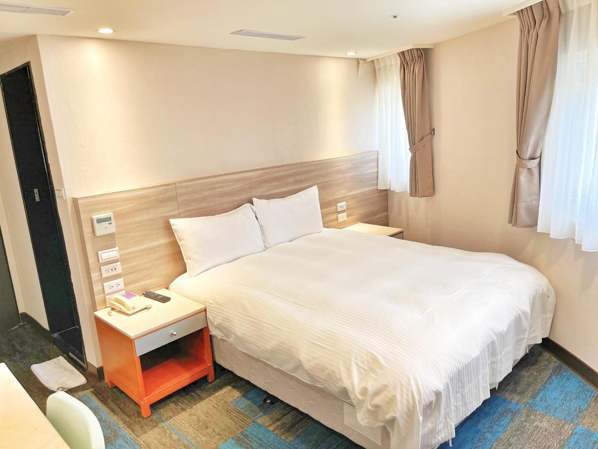 華麗大飯店ferrary Hotel Tajpej Buitenkant foto