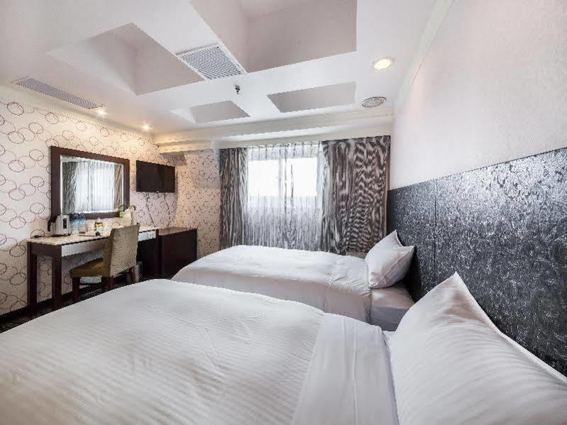 華麗大飯店ferrary Hotel Tajpej Buitenkant foto
