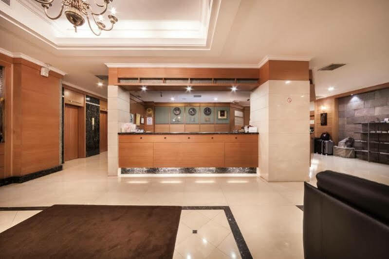 華麗大飯店ferrary Hotel Tajpej Buitenkant foto