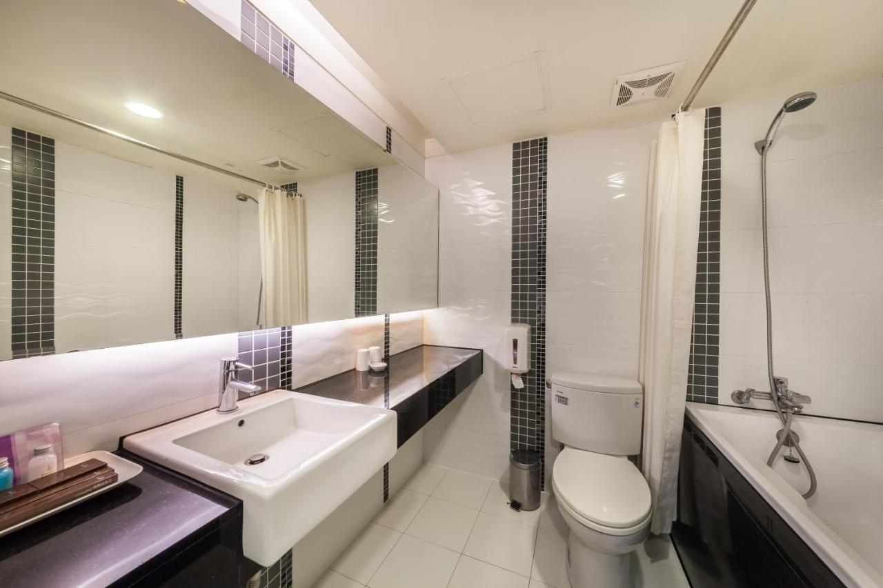 華麗大飯店ferrary Hotel Tajpej Buitenkant foto